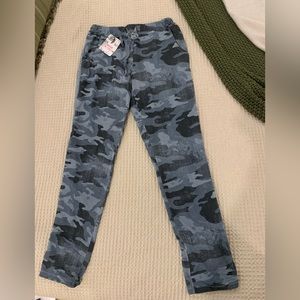 Soft Camo Pants w/ Mini Stars